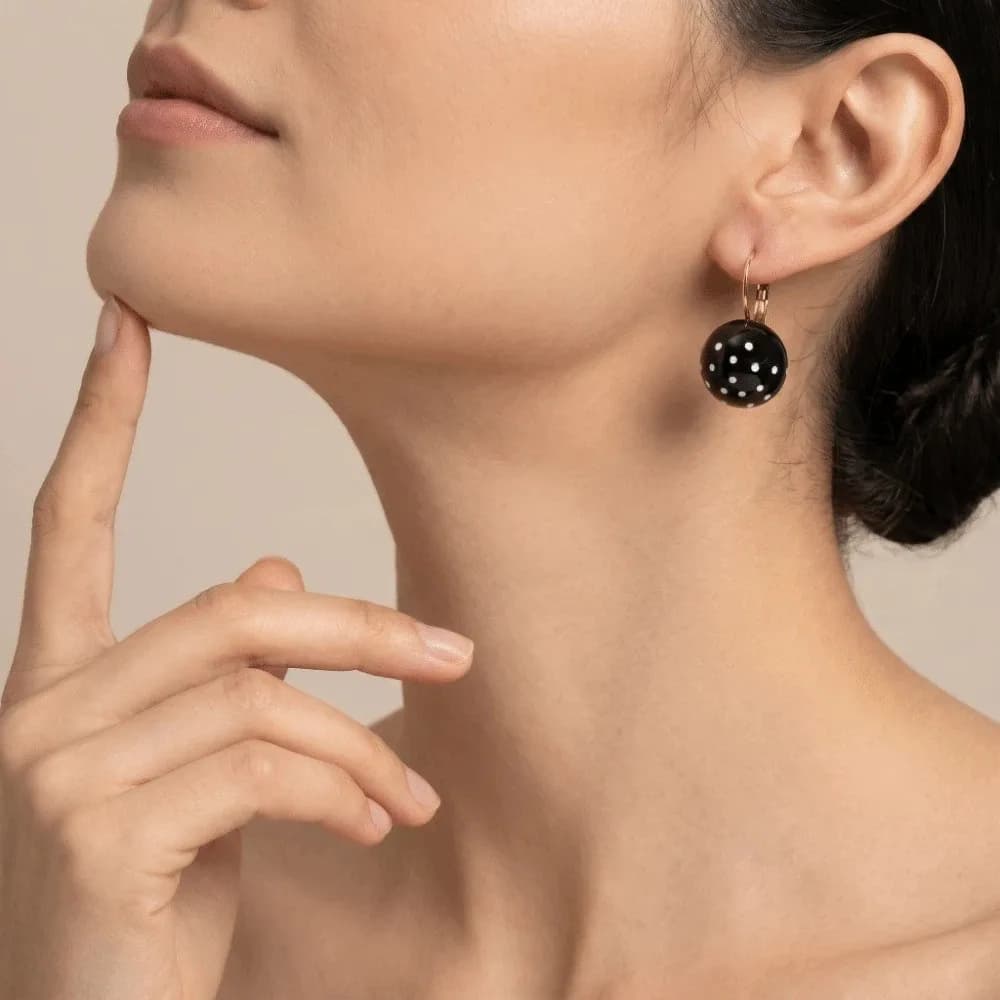 Retro Black White Polka Dot Earrings Alloy Acrylic Round Ball Ear Buckles Lightweight Elegant Dangle Earrings Daily Wear