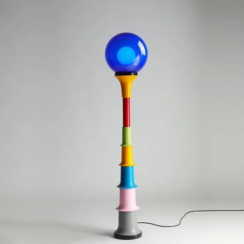 Nordic Memphis Design Divertente Lampada da terra colorata Arte retrò Camera da letto Soggiorno Lampada da tavolo da studio per bambini Illuminazione decorativa a LED