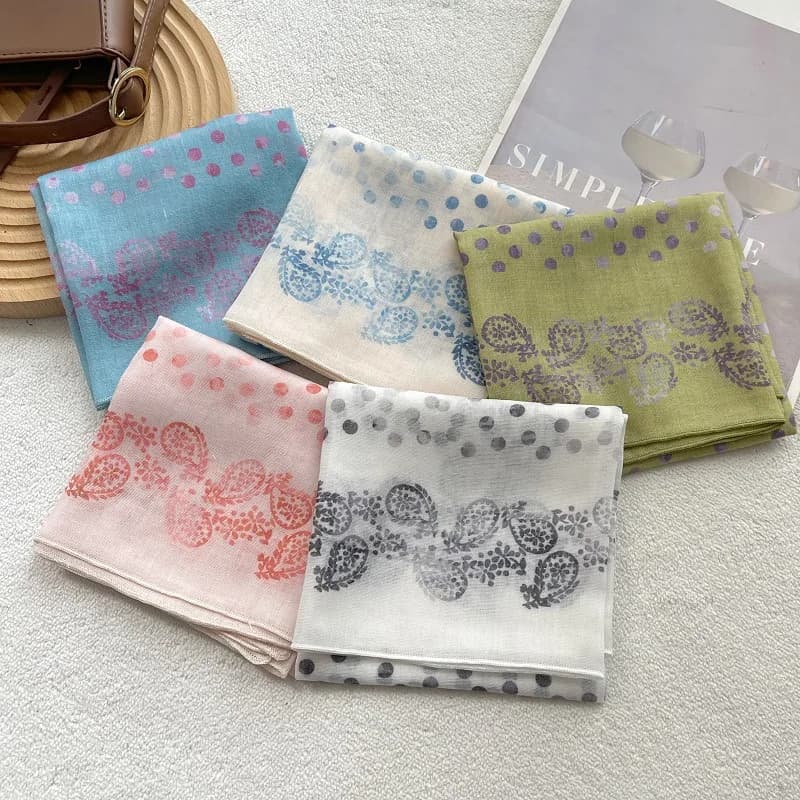 Sciarpa Quadrata Morbida Primavera-Estate, Foulard Versatile con Motivo Paisley a Pois per Donne, Accessorio Multiuso per Capelli e Vita