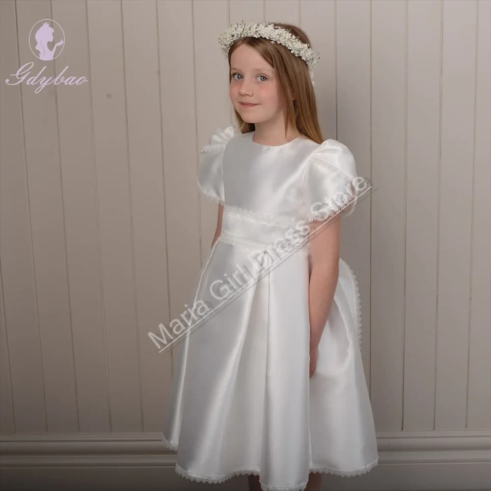Abito da ragazza di fiori con finiture in pizzo satinato avorio personalizzato adatto per matrimoni e abiti da sera di compleanno al ginocchio