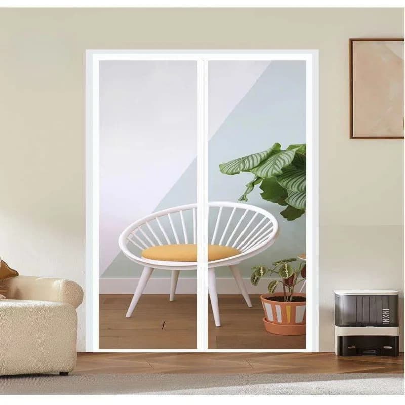Tende magnetiche per porte facili da installare, porte antizanzare con magneti e porte con zanzariera a chiusura automatica.