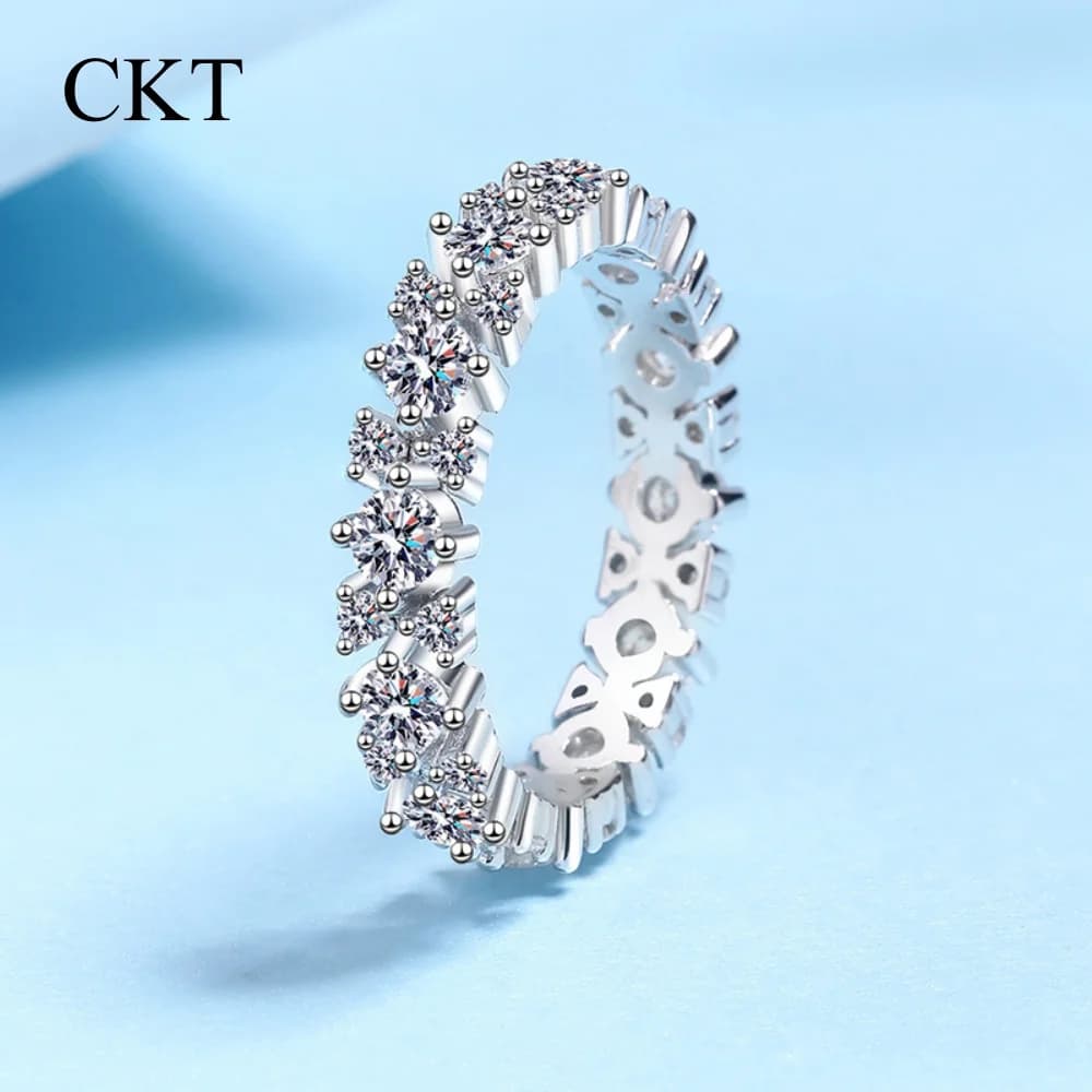 Anello Traforato in Oro 18K CKT Lover per San Valentino, con Diamante Moissanite da 1,56 CT, Regalo di Compleanno per Ragazze, Fede Nuziale PT950 per Donne