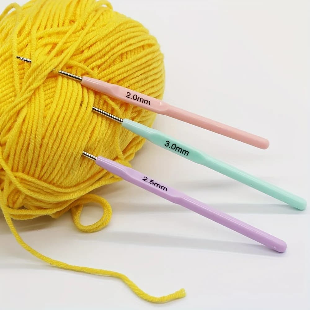Set di 3 uncinetti con manico in plastica, adatti per lavori a maglia fai-da-te, regali raffinati per donne, strumenti per il magliaio.