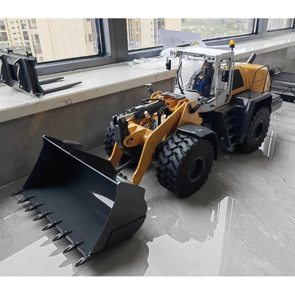 Liebherr 580 1/14 RC Modello di pala gommata idraulica con sistema di illuminazione e suono Caricatore RTR in metallo Modello di auto telecomandato Giocattolo