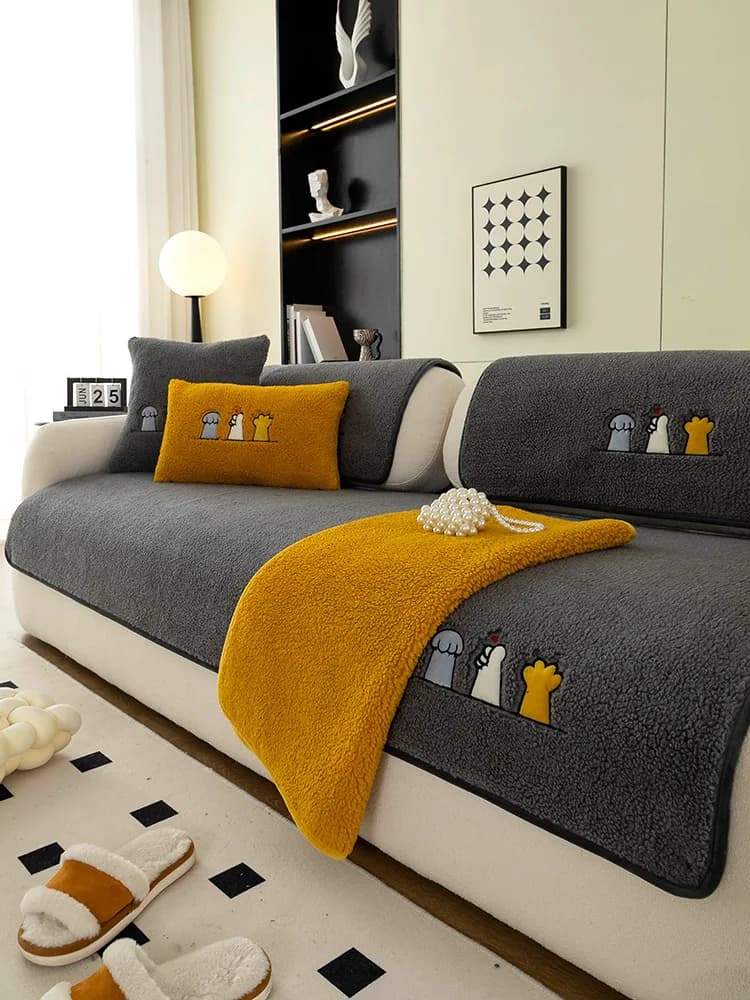 Sofa cushion in lamb plush Winter warm thickening non-slip Cover for living room Rearable cover in universal leather