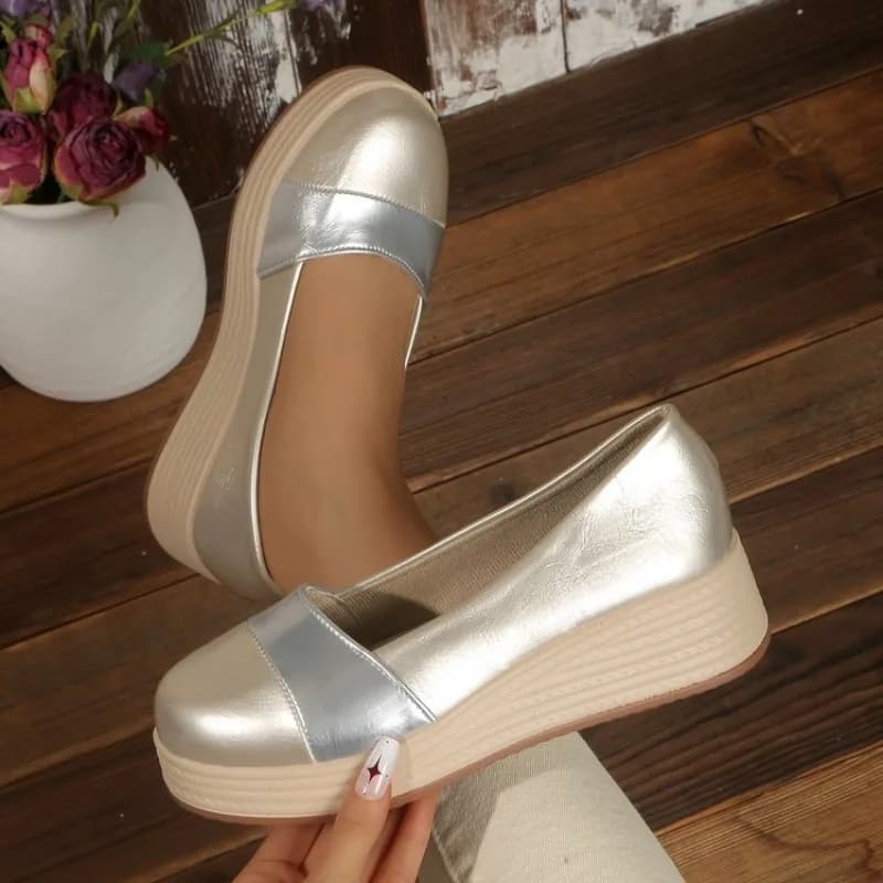Mocassini con Zeppa da Donna, Punta Arrotondata, Metallizzati, Comodi per Camminare, Casual ed Eleganti, Nuove Tendenze Moda 2026