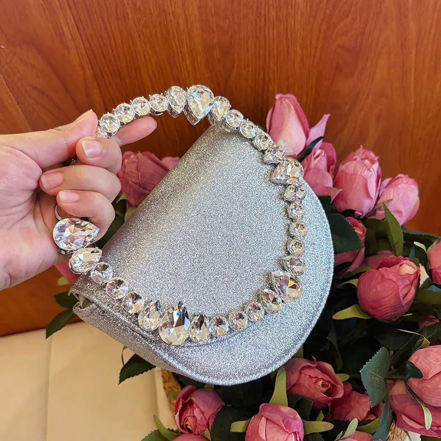 borsa da pranzo personalizzata a pois temperamento elegante borsa a forma di cuore con diamanti caldi, fresca, dolce e carina in stile straniero