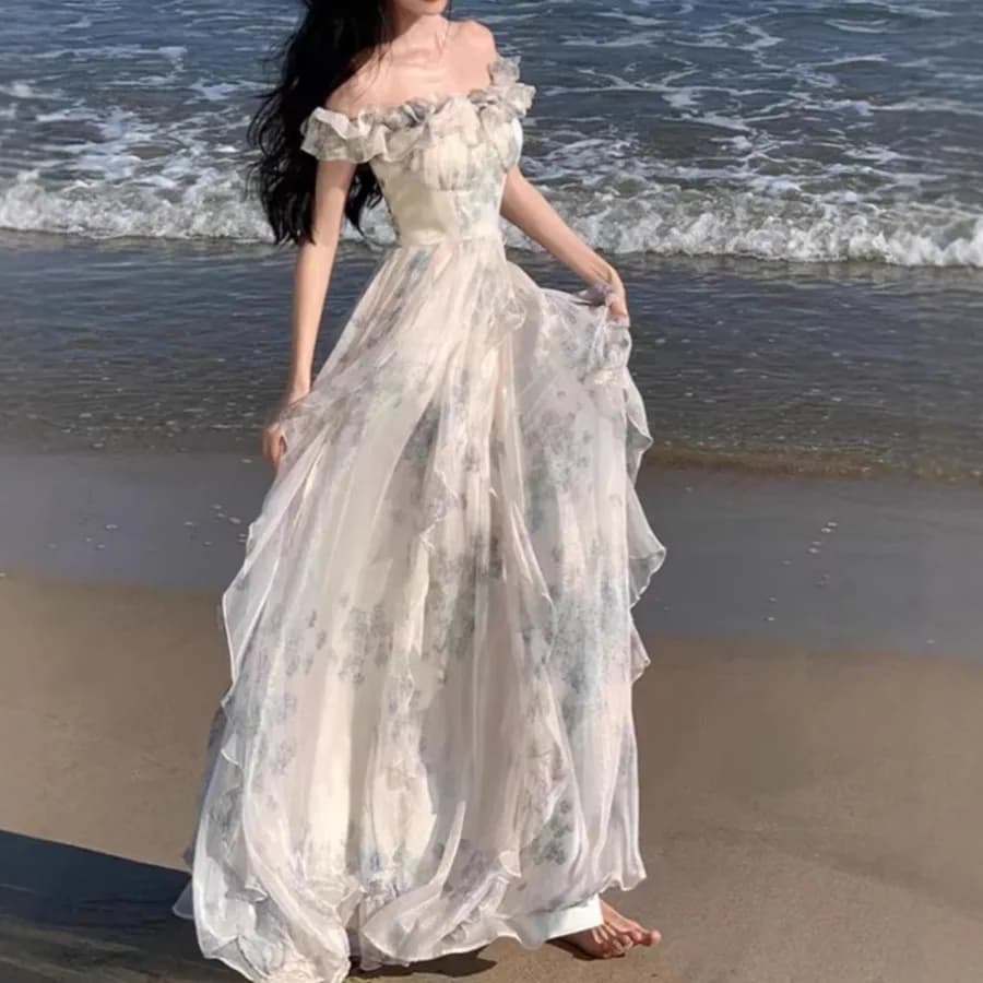 【Nuovo stile】Abito lungo da spiaggia in stile vacanza al mare, con bretelle e volant, in tessuto francese delicato, per un look elegante.