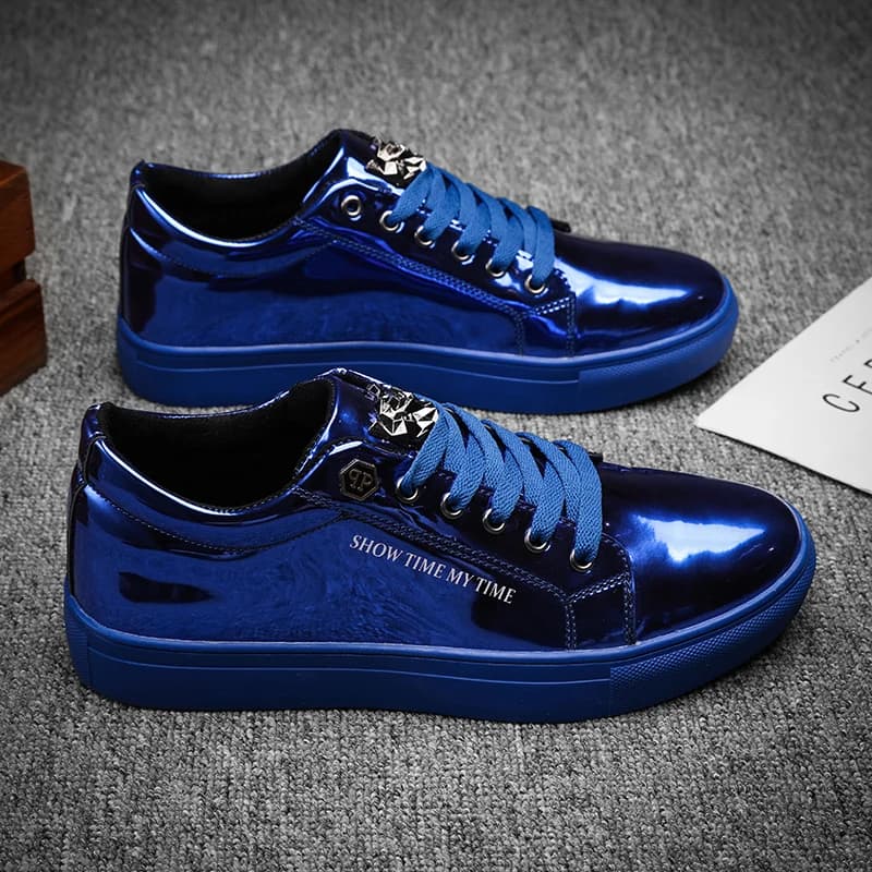 Scarpe da ginnastica casual da uomo di lusso Scarpe da tavolo da uomo di moda blu lucido Scarpe da passeggio da strada Hip Hop stile britannico Uomo Tenis Masculino