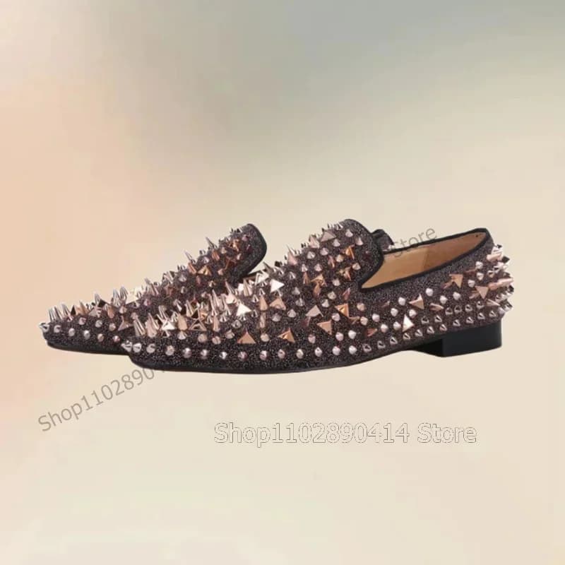Mocassini con decorazioni di paillettes viola e punte dorate, scarpe da uomo alla moda, slip-on, di lusso, fatte a mano, per feste, matrimoni e cerimonie.
