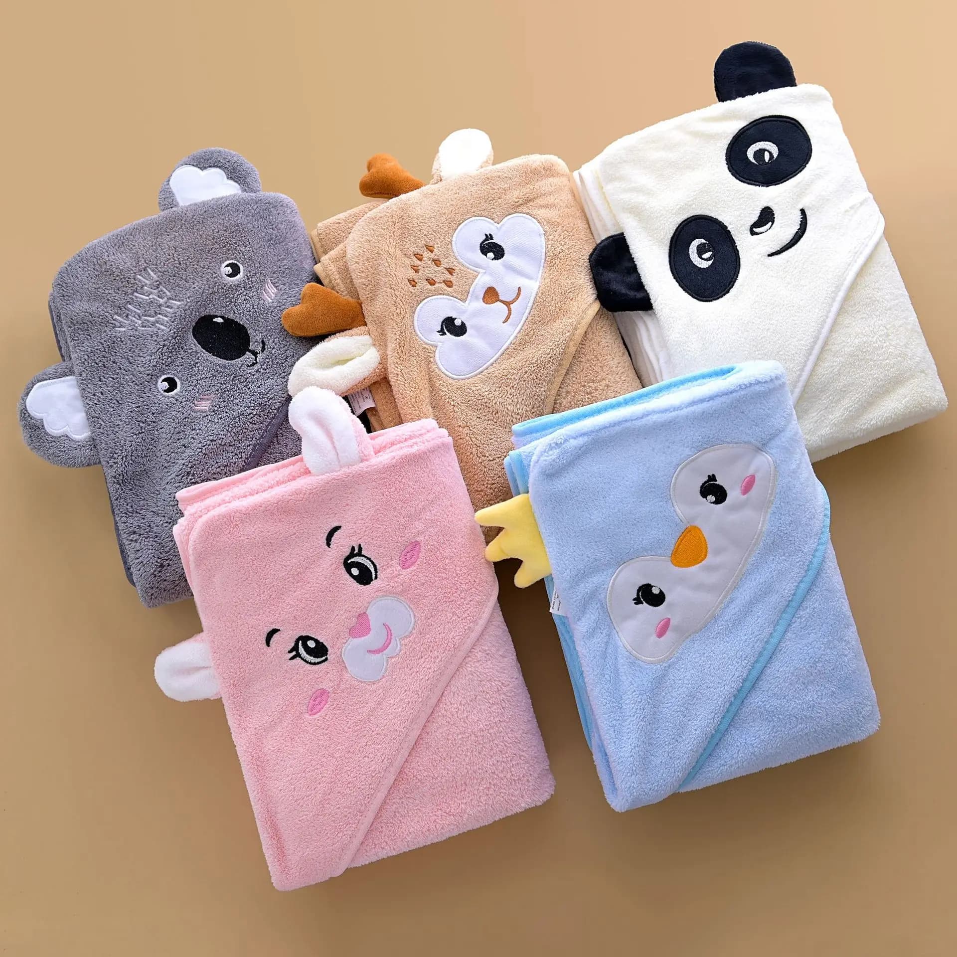 Asciugamano da Bagno per Neonati con Cappuccio, Morbido Accappatoio Cartoon, Coperta Avvolgente Calda per Bambini, Neonati e Bambine