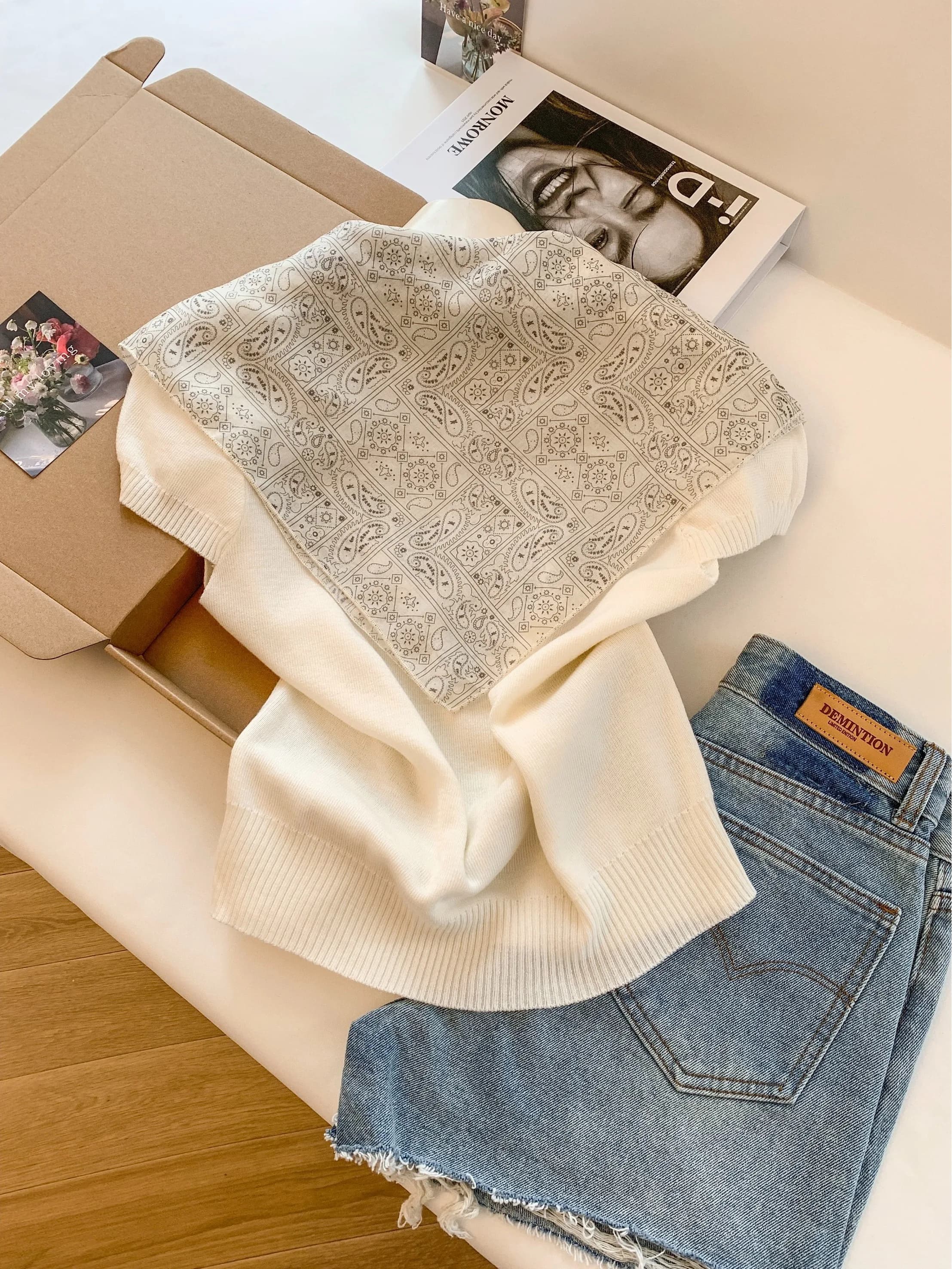 Elegant Thin Short Sleeve Knitted Shirt for Women Summer Casual Slim Fit Silk Scarf Versatile Top Quality Polyester Cotton Blend