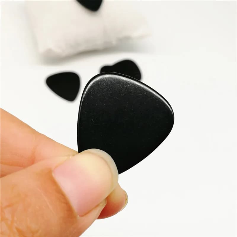 100 Pezzi Plettri per Chitarra in Celluloide Nero Puro Senza Stampa, Plettri Neri Solidi 46MM 0.71MM 0.81MM 0.96MM 1.2MM 1.5MM