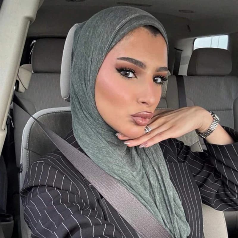 Fashion Style Rayon Hijab Woman Muslim Scarf Shoe Wraps Solid scarf Wrap Big Size Islamic Turban Plain Faces