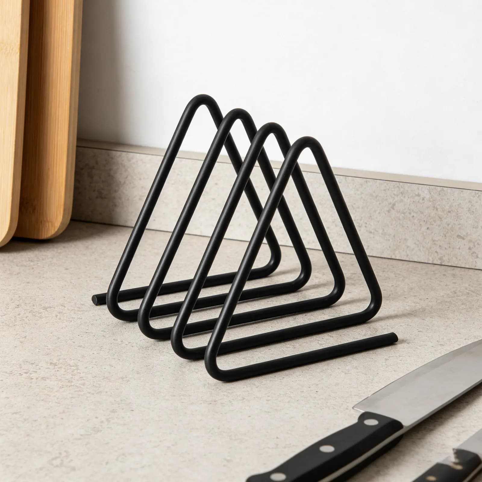 Triangle Cutting Board Holder Black Metal Non-Slip Vertical Kitchen Organizer Space Saving Rack for Cutting Boards Baking Sheets