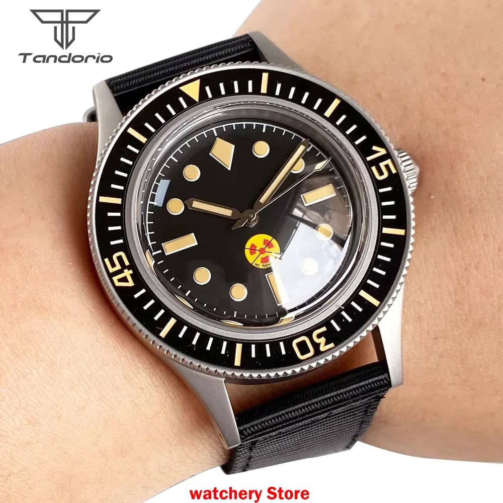 Radiazione Retro 50-Fathoms Orologio da uomo NH35/PT5000 Movimento automatico Vetro zaffiro 200m Impermeabile Segni luminosi verdi Quadrante