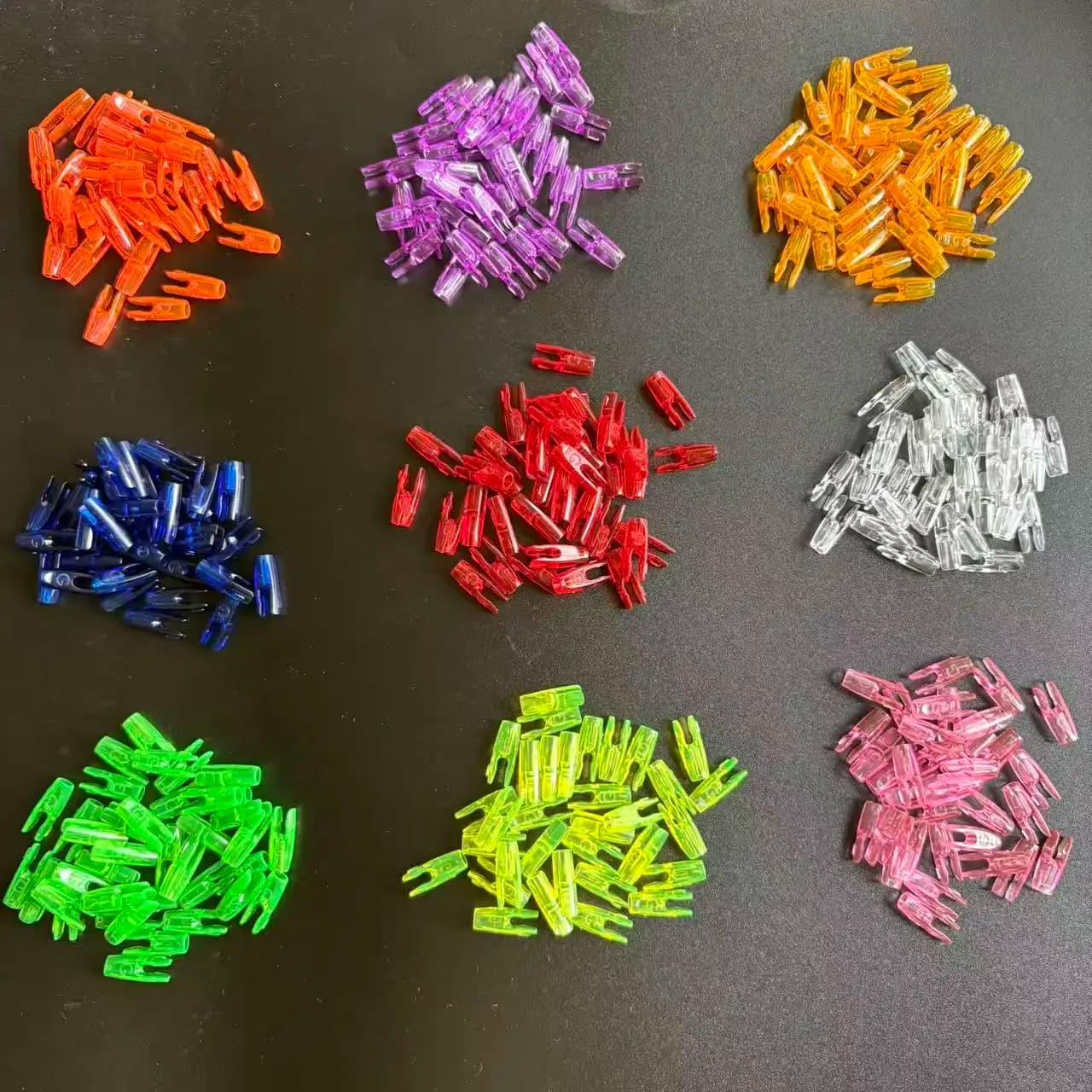 50pcs 11 Color G Arrow Nocks For ID3.2/4.2/5.2/6.2/8.0mm Arrow Shaft DIY Archery Accessory Plastic Groove 2.72