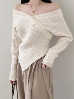 Chic Knitted One-Shoulder Sweater Women's Style Autumn Fashion Slimming Design Sensation Shoulder Exposure Sweater with Scarf