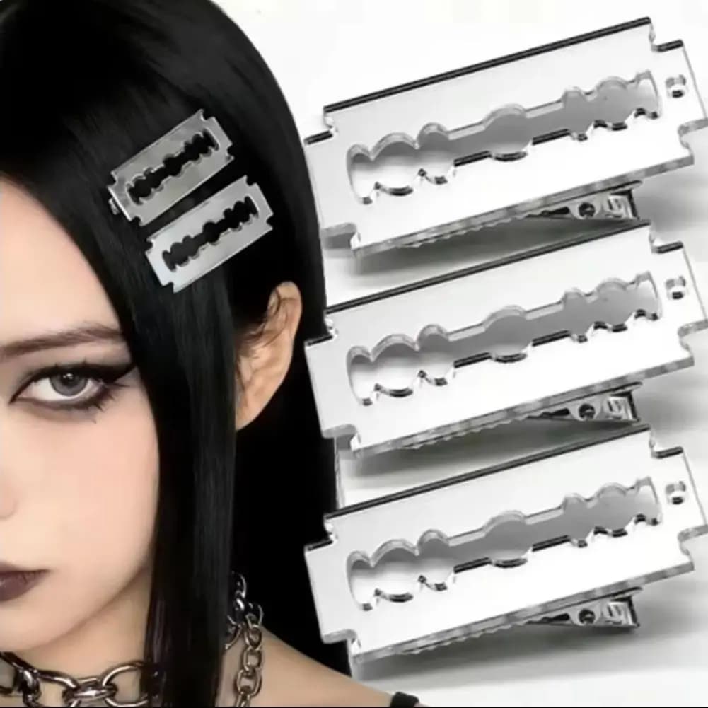2/4/8 Pezzi Fermagli per Capelli Gotici a Forma di Coltello, Divertenti Accessori per Capelli Y2K per Ragazze, Creativi e Originali