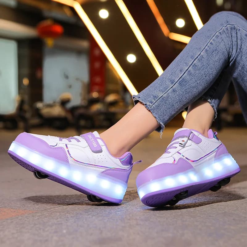 Scarpe da skate a 4 ruote per bambini Ragazzi Ragazze Scarpe con luce lampeggiante Scarpe da ginnastica luminose a luce LED Scarpe casual da esterno per le donne