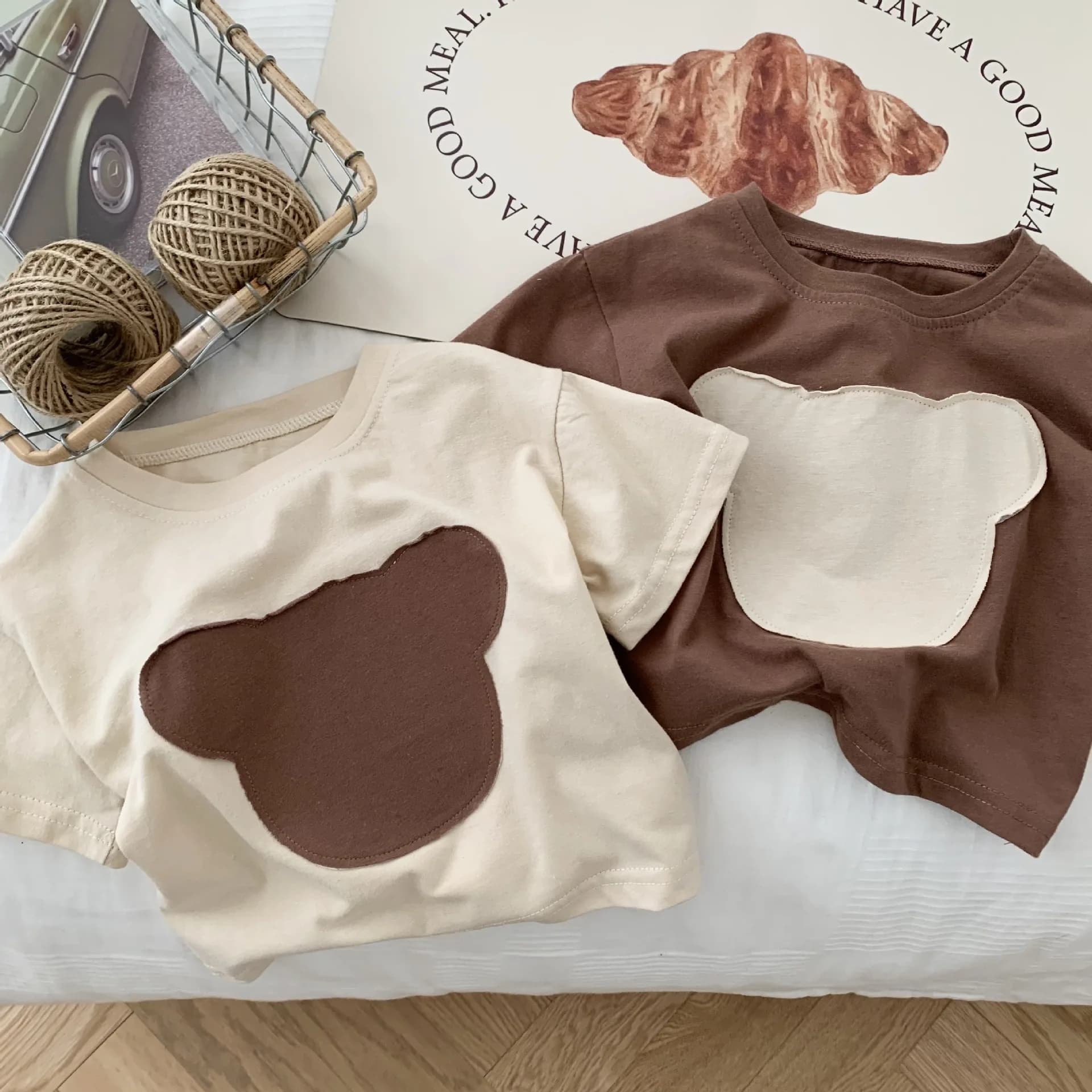 T-Shirt Cartoon bambini ragazze Cute Bear Patch Cotton Tops Boys Boutique Fashion Bottoming Shirt 0-6 abbigliamento estivo per bambini