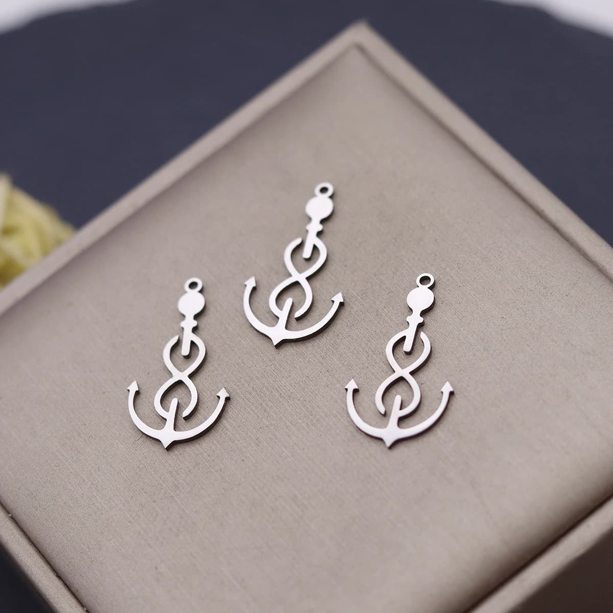 3 Pezzi Ciondoli alla Moda a Forma di Ancora di Nave Pirata in Acciaio Inossidabile, Charm Infinito, Collana con Ancora per Creazione di Gioielli Fai-da-Te