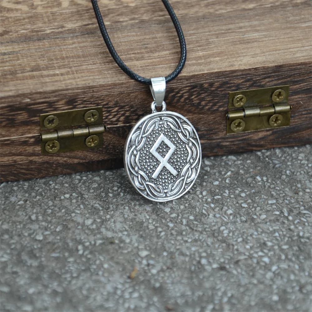 Runic Runes Othila Amulet Viking Raven On Back Mens Womens Necklaces