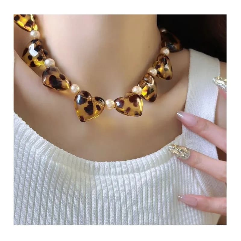 Leopard Print Big Love Pearl Beaded Neck Chain Female Niche Design Sense Collarbone Chain Light Luxury Heart Necklace Tide