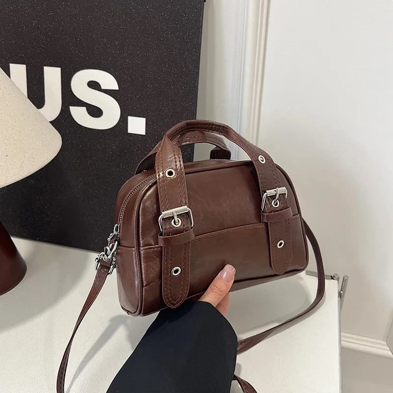 Fashion Large Capacity Pillow Bag Ladies Buckle Leather Designer Bowling Handbag Women's Luxury Vintage Shoulder Crossbody Bag