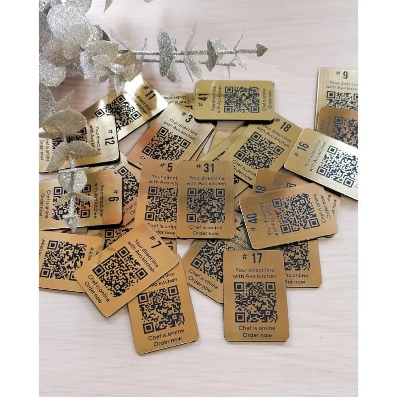 Etichette da tavolo con codice QR inciso al laser personalizzate - 70x50 mm
