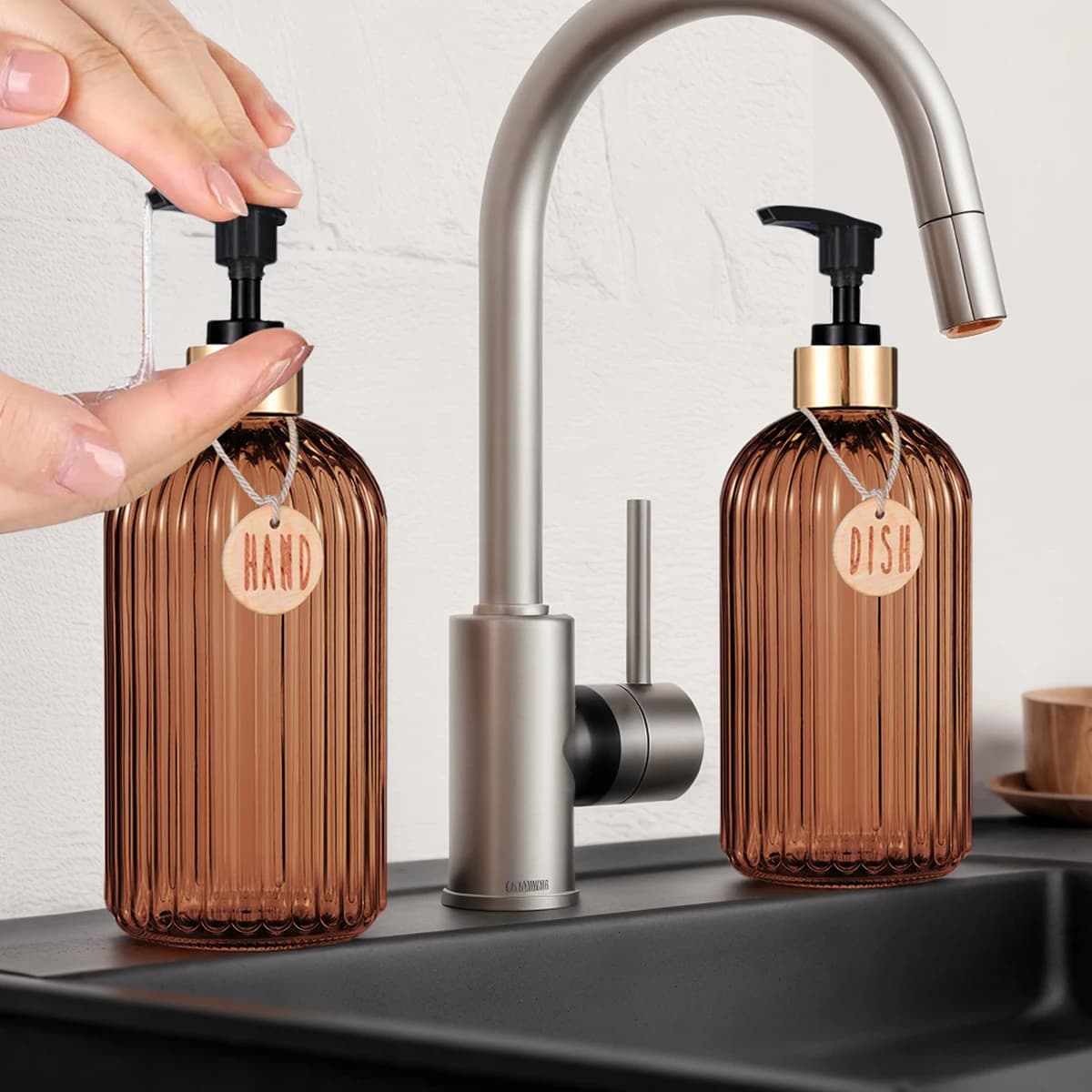 New Home Apartment Decoration Dish Soap Dispenser Bottle Reusable Hand Press Liquid Refill Bottle Kitchen Bathroom Soap Bottle