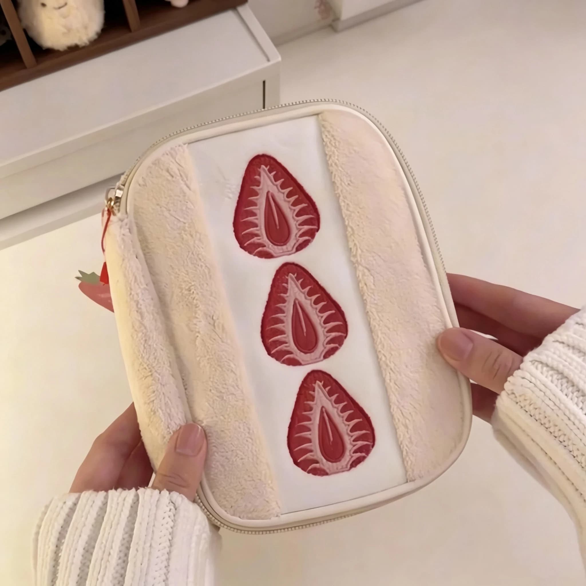 Korean-style Strawberry Pencil Case Cute Portable Stationery Pen Box Multi Functional Large Capacity Makeup Bag Storage Bag Gift