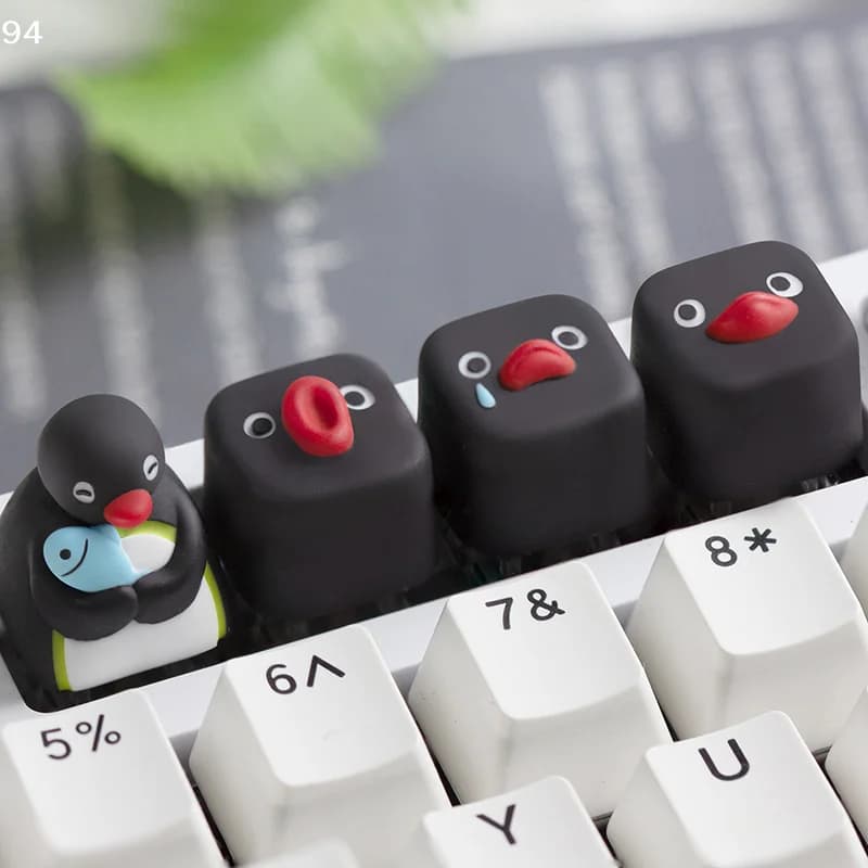Keycap Decorativo per Tastiera Meccanica in Resina Personalizzato con Pinguino della Serie Anime, Regalo Creativo