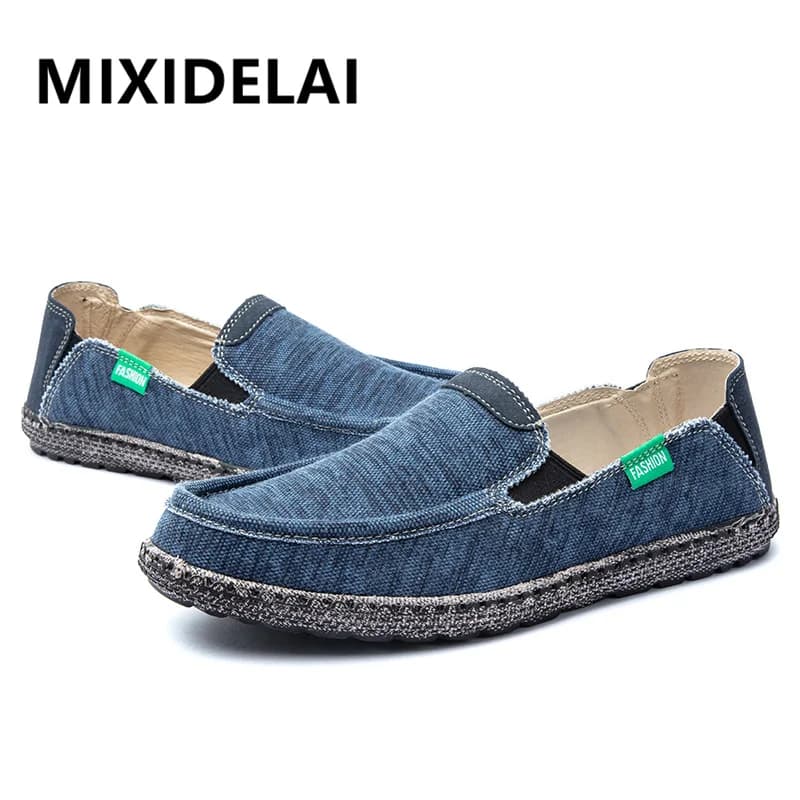 Nuovi uomini scarpe di tela moda uomo scarpe Casual comodi mocassini da uomo traspiranti scarpe da esterno Slip On per uomo Chaussure Homme