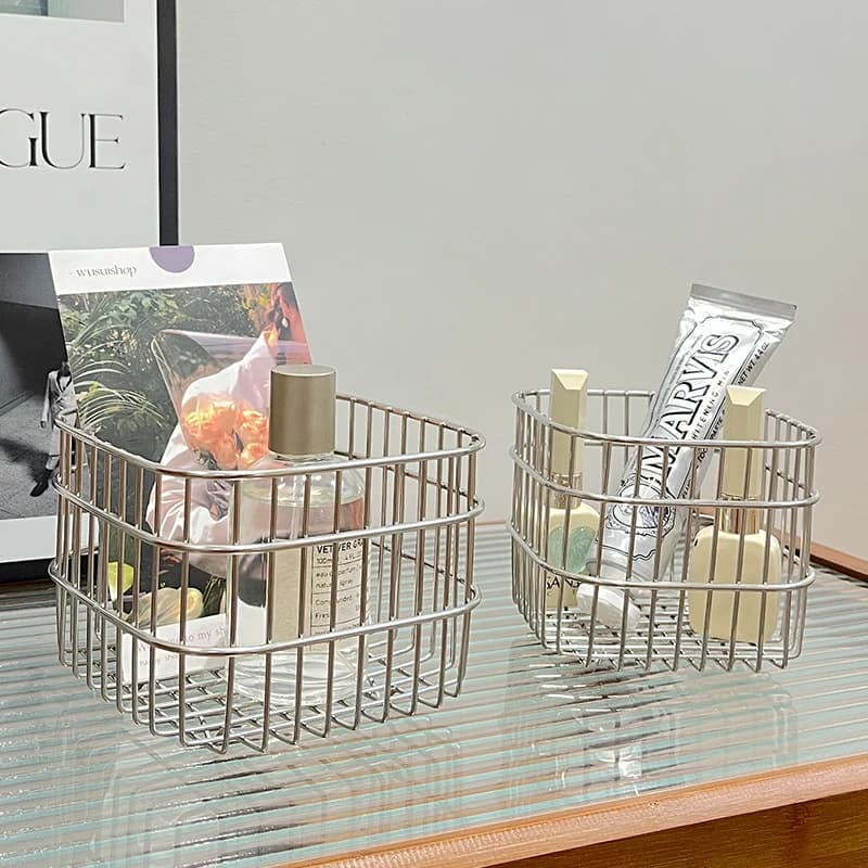 Semplice cesto portaoggetti in acciaio inossidabile Decorazione da tavolo Cestino portaoggetti vari Scatola portaoggetti per cestello per smistamento cosmetici