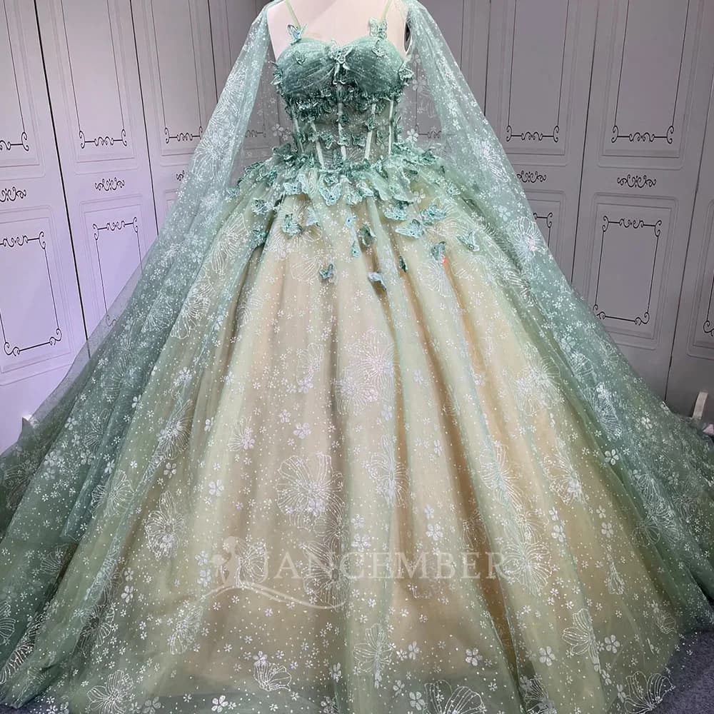 Abiti Quinceanera con perline a farfalla verde scintillante con fiori 3D per abiti da ballo gonfi con corsetto dolce 15 anni da principessa personalizzati