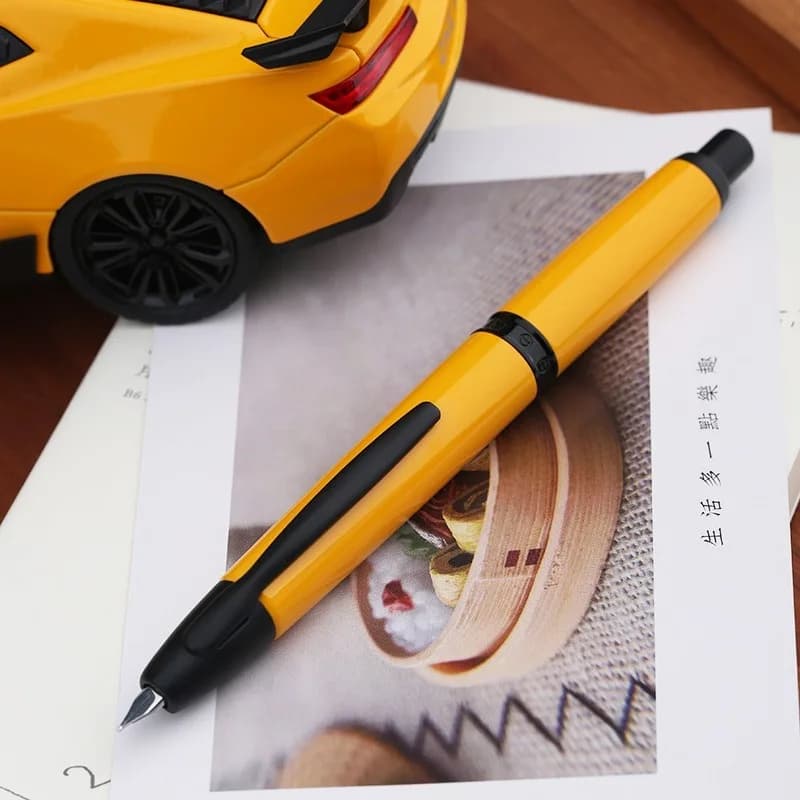 MAJOHN Last Craftsman's New A1 Press Type Retractable Pen Pushes Out Sharp Metal Lacquer Fine Pointed Practice Calligraphy Pose