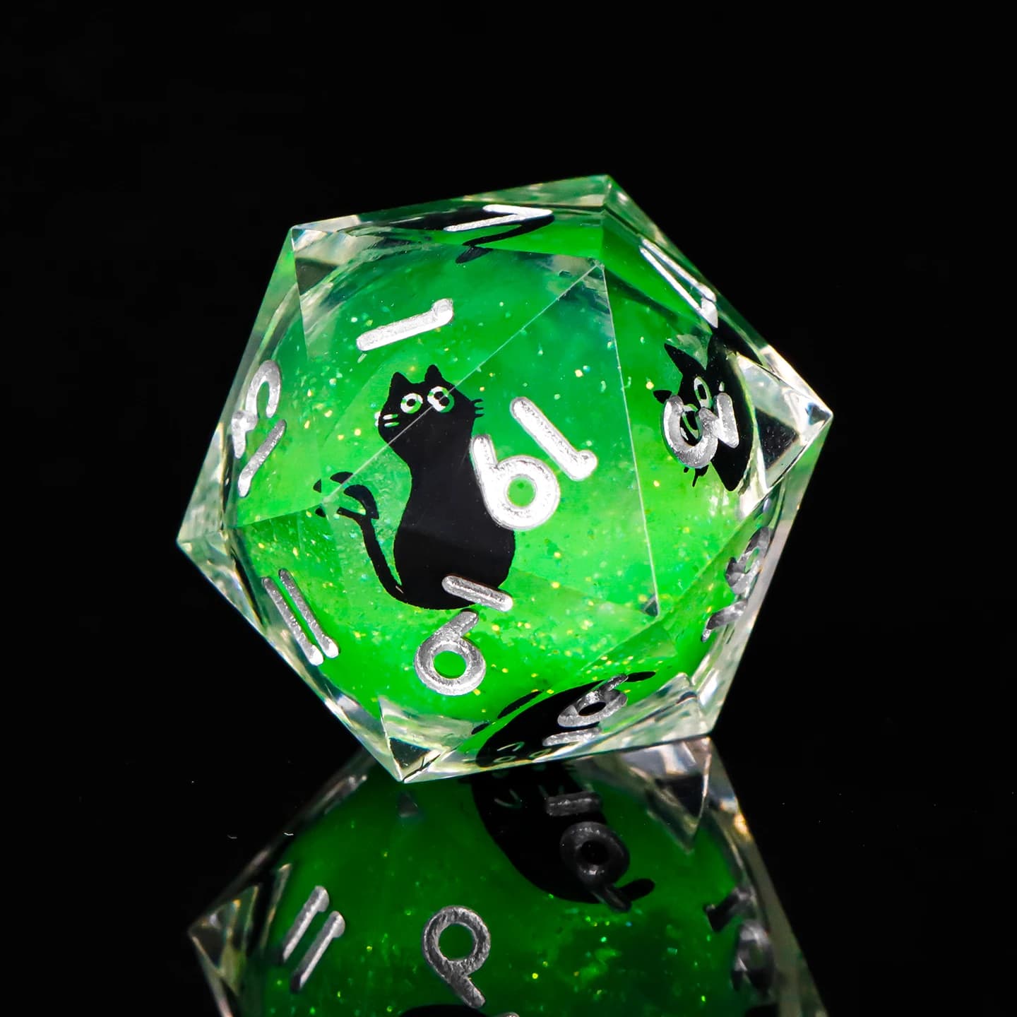 D20 Cat Set di dadi in resina con nucleo liquido Dadi poliedrici con bordo affilato per Dungeons & Dragons Giochi di ruolo D&D