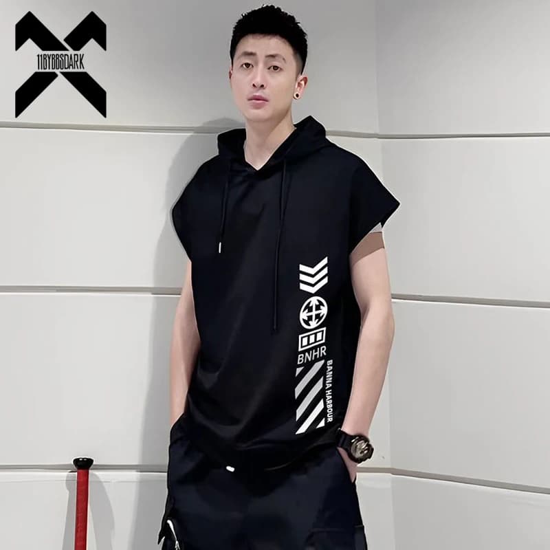 T-shirt senza maniche Hip Hop Gilet da uomo 2025 Estate Techwear Cappuccio tattico Canotta da uomo allentata Top T-shirt Camicia in cotone nero
