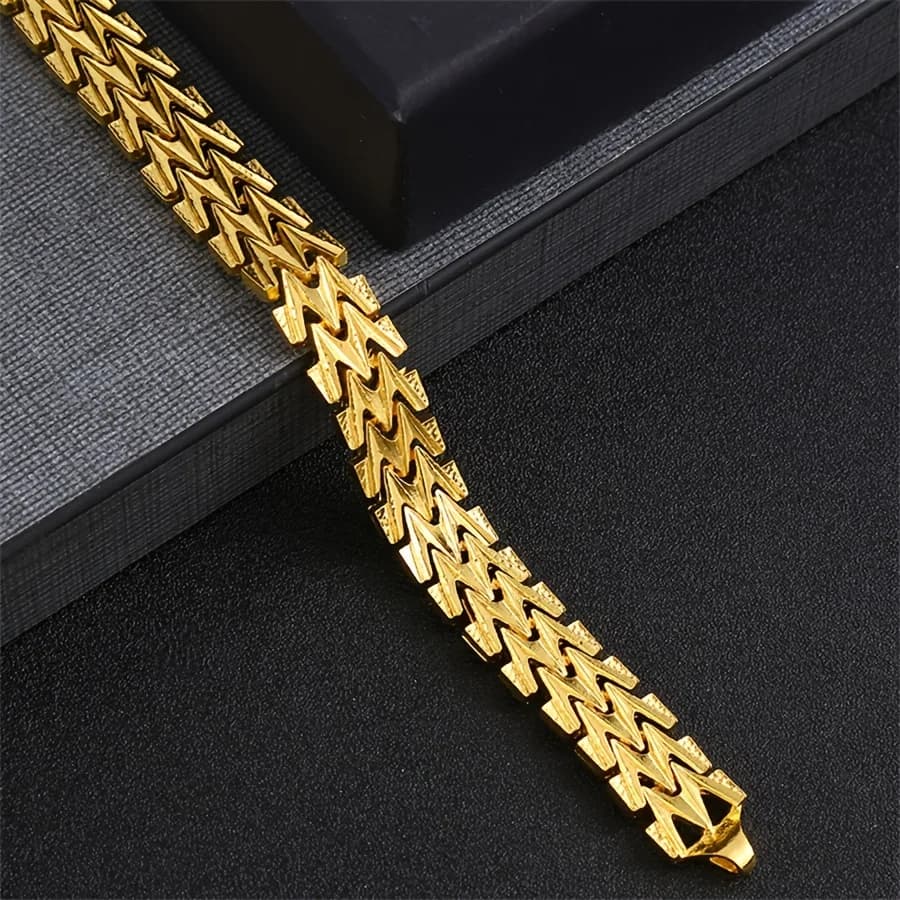 Authentic new men's boss bracelet, domineering dragon pattern bracelet, adjustable and colorfast men's bracelet