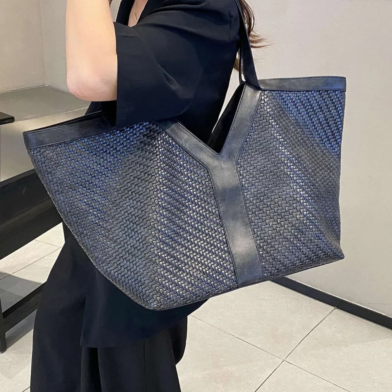 Popolare Borsa a Spalla Classica ed Elegante in Pelle per Donna, Borsa di Lusso di Design con Grande Capacità, Borsa per Pannolini alla Moda per Donne