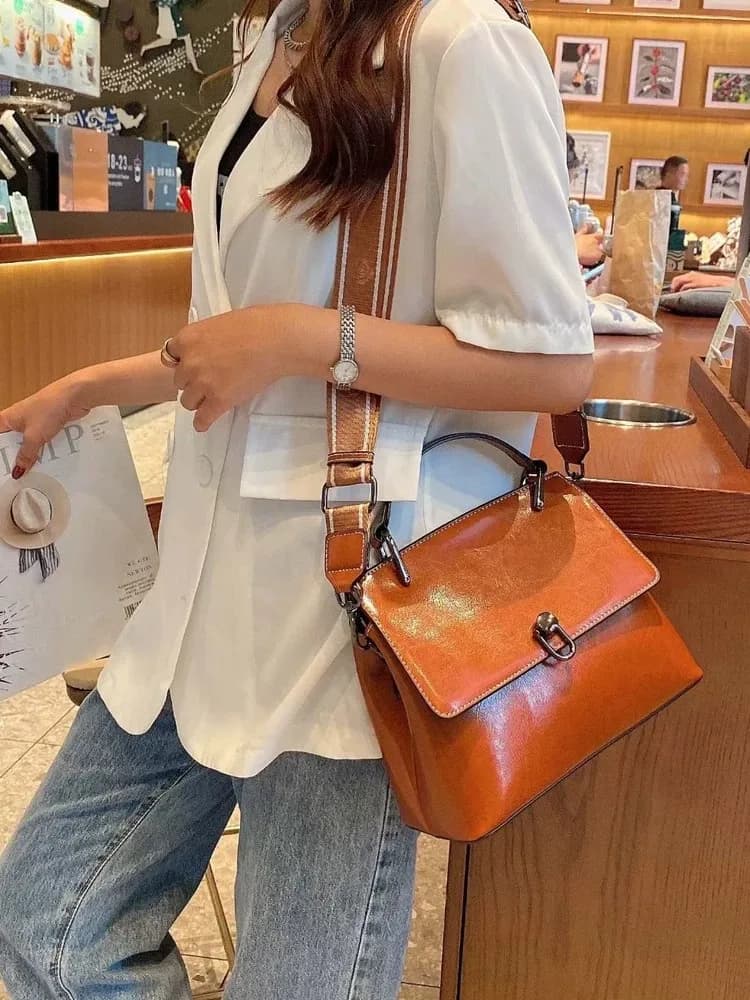 Nuove Borse in Vera Pelle Primavera/Autunno 2026: Borse a Tracolla con Cinghia Larga, Eleganti e Alla Moda