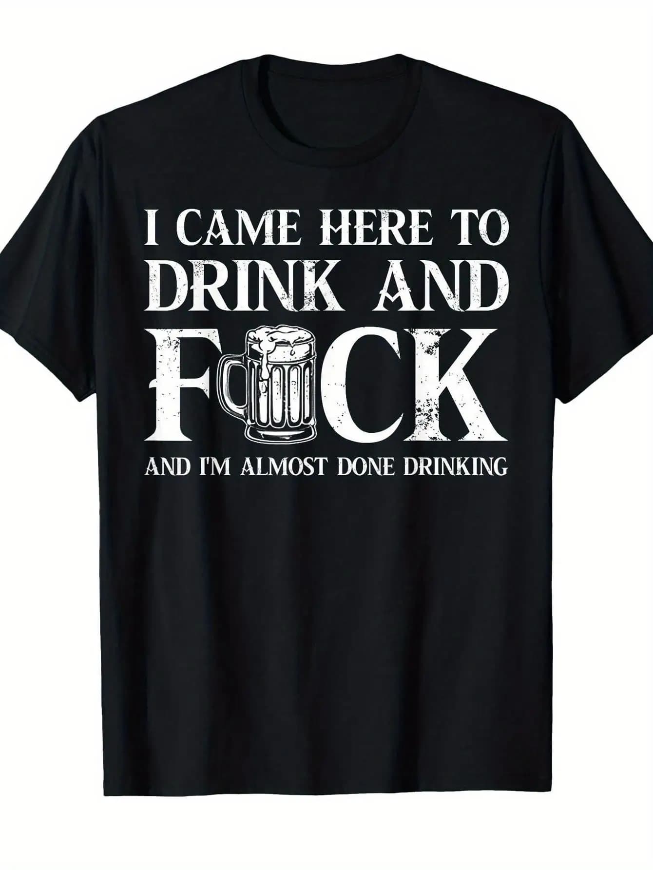 2026 T-shirt da bere divertente da uomo Vuoto qui per bere Sono quasi fatto Slogan con mug di birra Grafica manica corta Party Bar Outfit