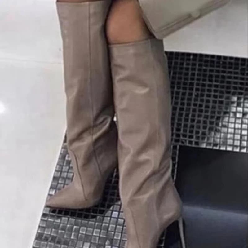 High knee boots in grey leather stiletto heels Women's high boots with pointed tip Elegant banqueting shoes with high heel Slip-on Large size 10