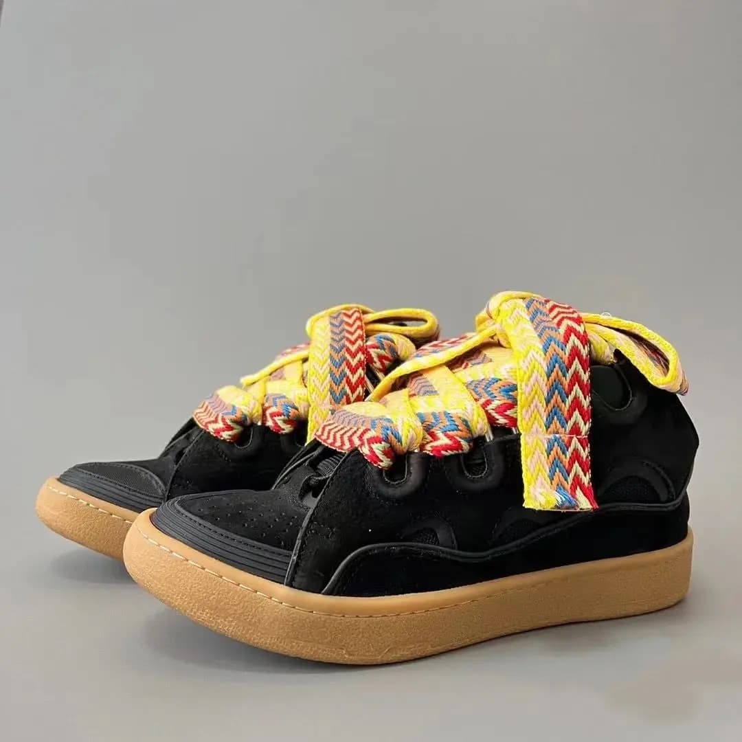 Scarpe sportive da donna nuove da uomo Scarpe casual Design a colori con giunture Lingua spessa Lacci colorati Scarpe alla moda abbinate