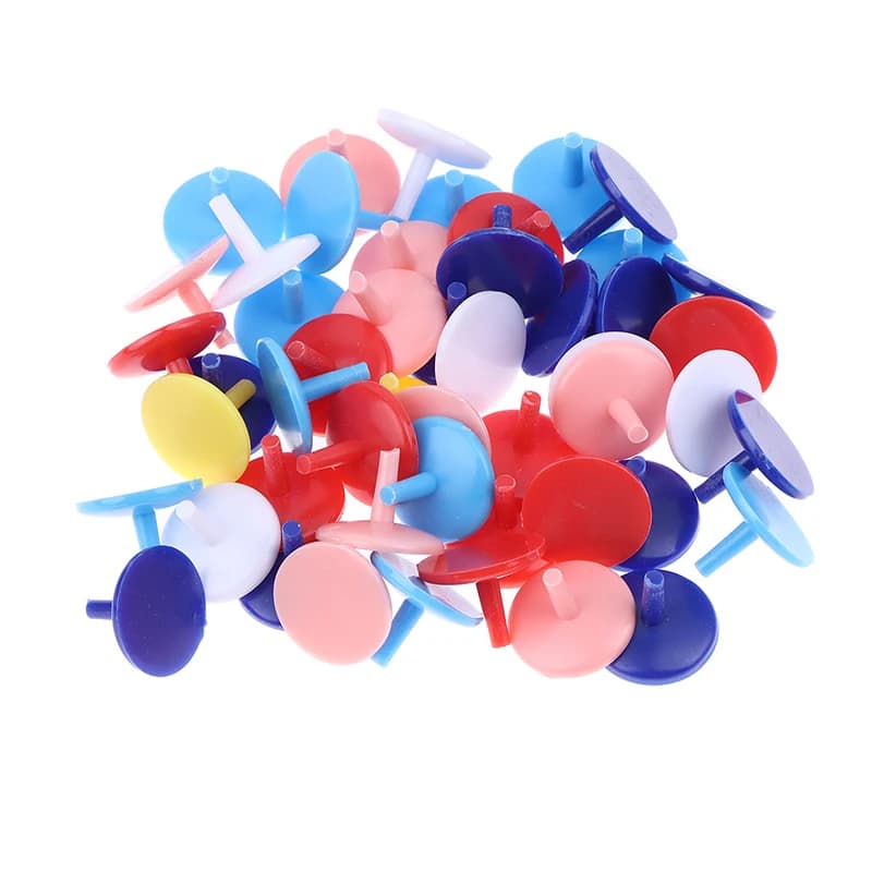 Confezione da 50 Pezzi: Marcatori Rotondi in Plastica per Palline da Golf, Segnaposto Piatti, Colore Casuale, Accessorio Portatile per Golf