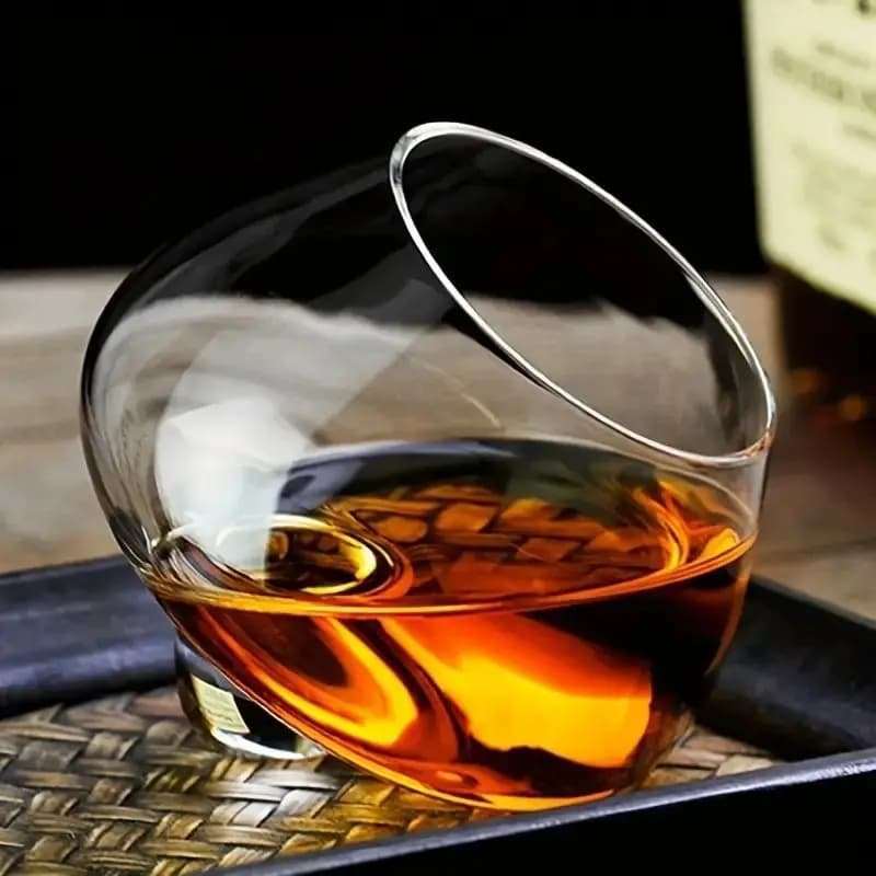 Shaker cup, bicchiere di cristallo trasparente, bicchiere di brandy, bicchiere di vino, vino rosso, bicchiere di whisky, bicchiere di birra, bicchiere di champagne, cocktail g