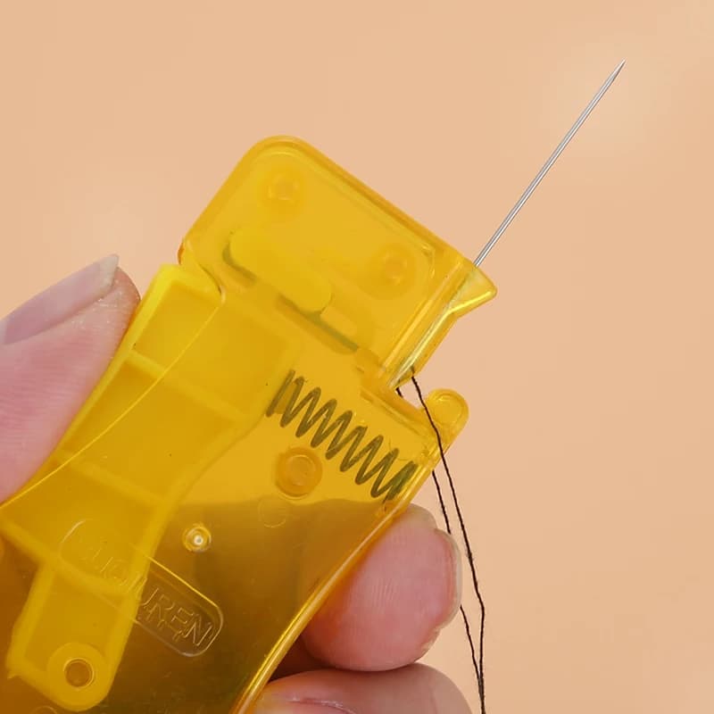 Infila ago automatico Infila ago semplice Strumento per l'inserimento del punto fai-da-te Kit di creazione di cucito per casalinghe per bambini anziani adulti