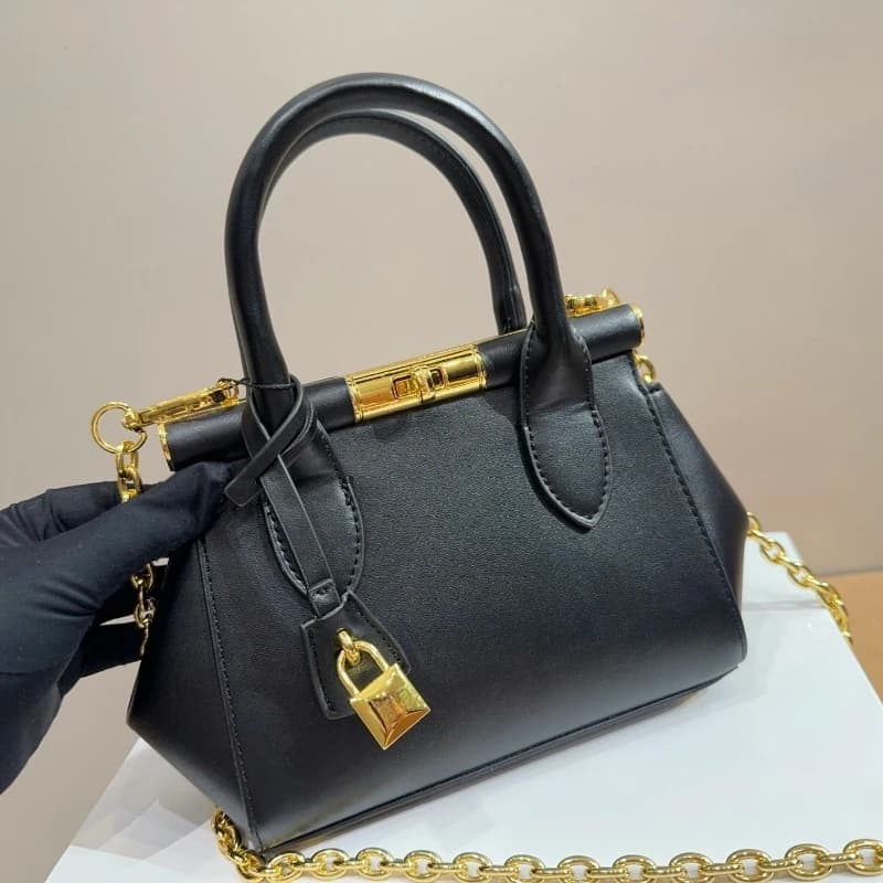 Minimalist Elegant Ladies Dinner Bag Golden Metal Lock Chain Shoulder Strap Workplace Fashion Evening Crossbody Handbag Purse