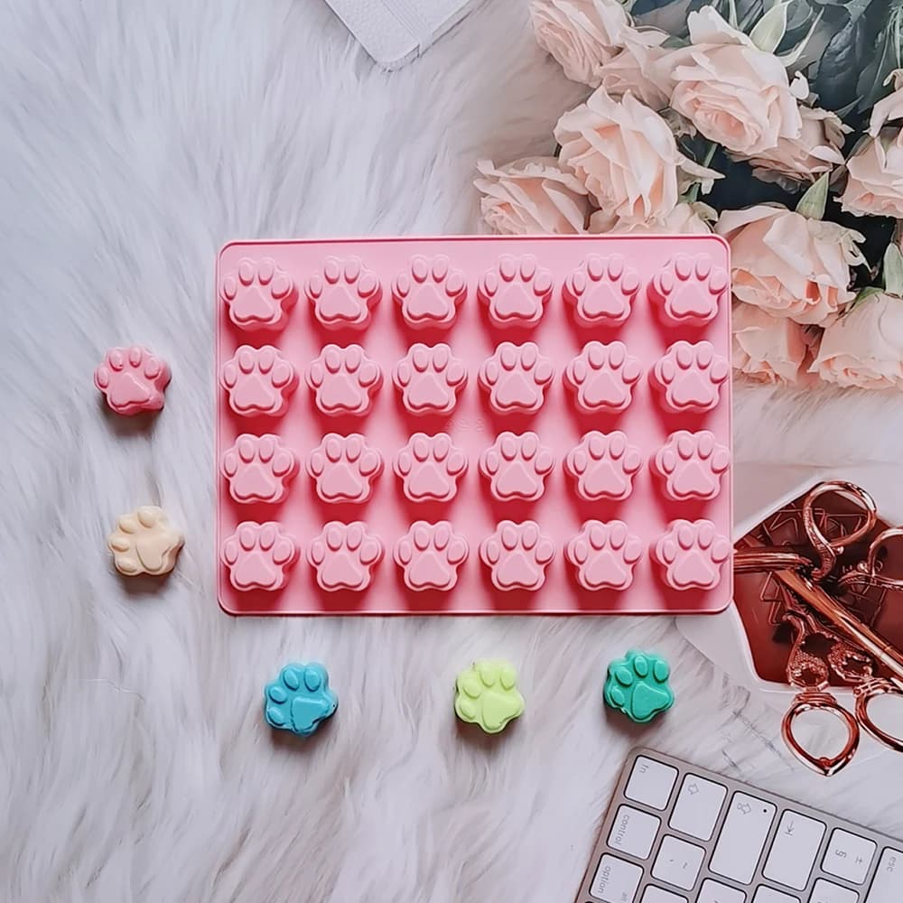 Stampo in silicone per zampa di cane Stampo per stampa di piedi di animali di gatto per sapone Caramelle Gelatina di cioccolato Budino Vassoio per cubetti di ghiaccio Strumenti per dolcetti per animali domestici congelati